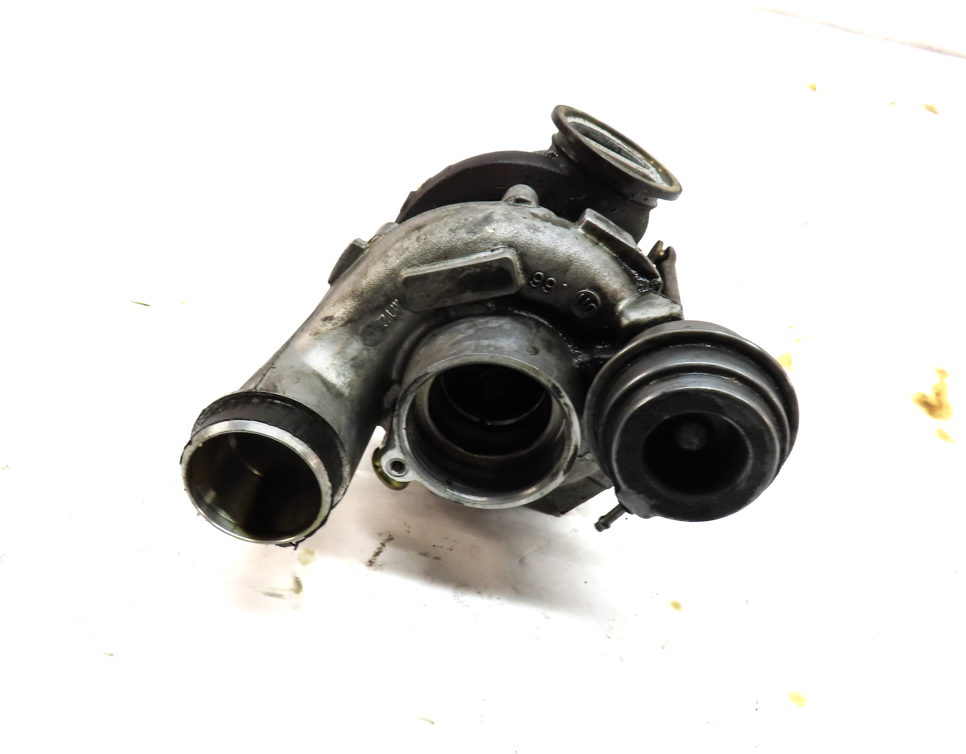 2010-2014 BMW X5M X6M ///M (E70 E71) 4.4L S63 V8 ENGINE - RIGHT TURBOCHARGER — exact item pictured